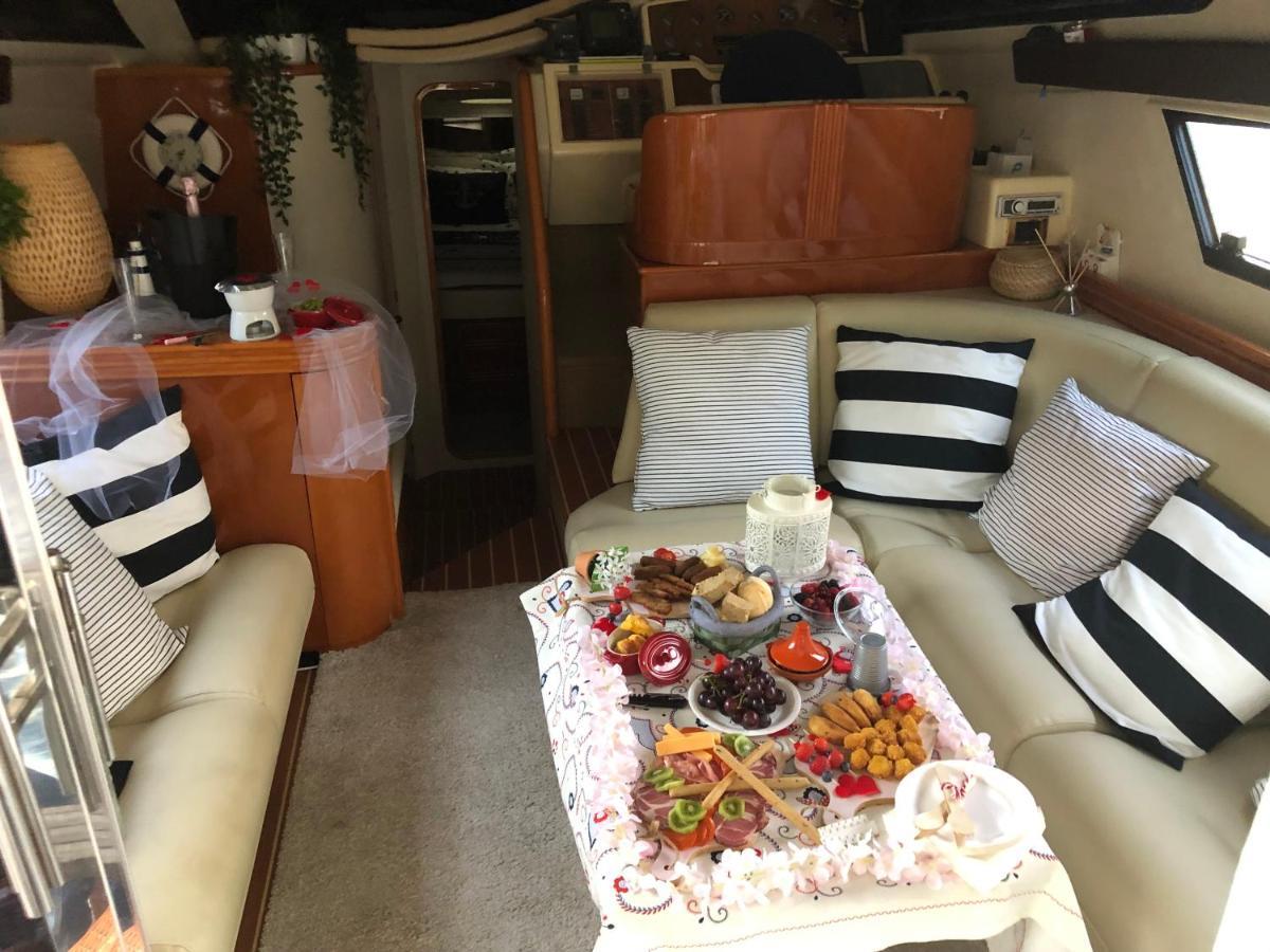 Aquadouro Yacht Radames - Sleep Boat Experience Hotell Castelo de Paiva Eksteriør bilde
