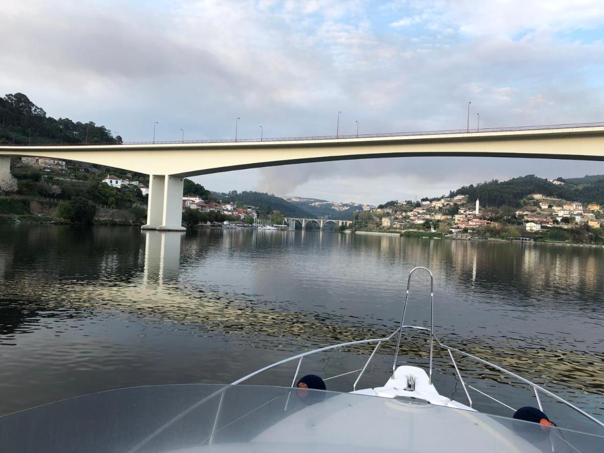 Aquadouro Yacht Radames - Sleep Boat Experience Hotell Castelo de Paiva Eksteriør bilde